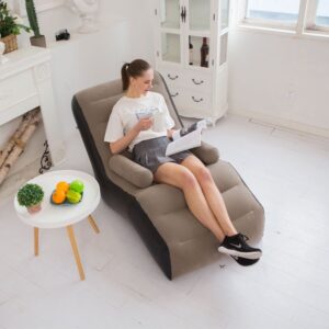Inflatable Seat with Armrest